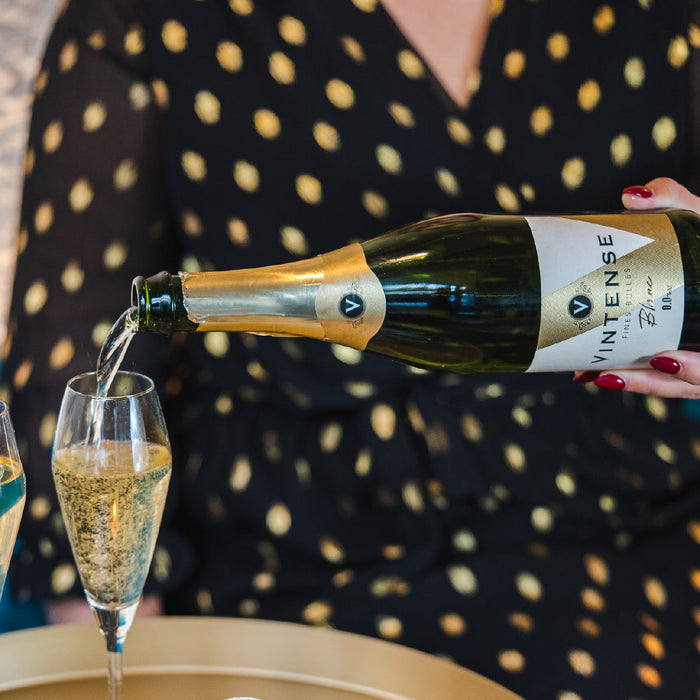 Vintense Fines Bulles Blanc, Belgium - 6 x 750ML product lifestyle image | SKU BEVR-733310