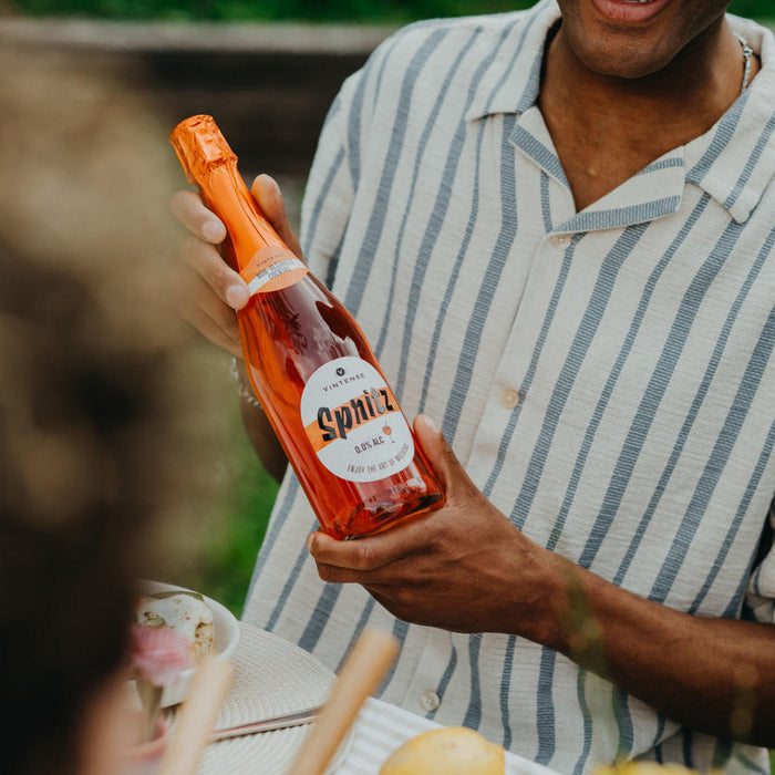 Vintense Ice Americano Spritz, Belgium - 8 x 200ML product lifestyle image | SKU BEVR-733321