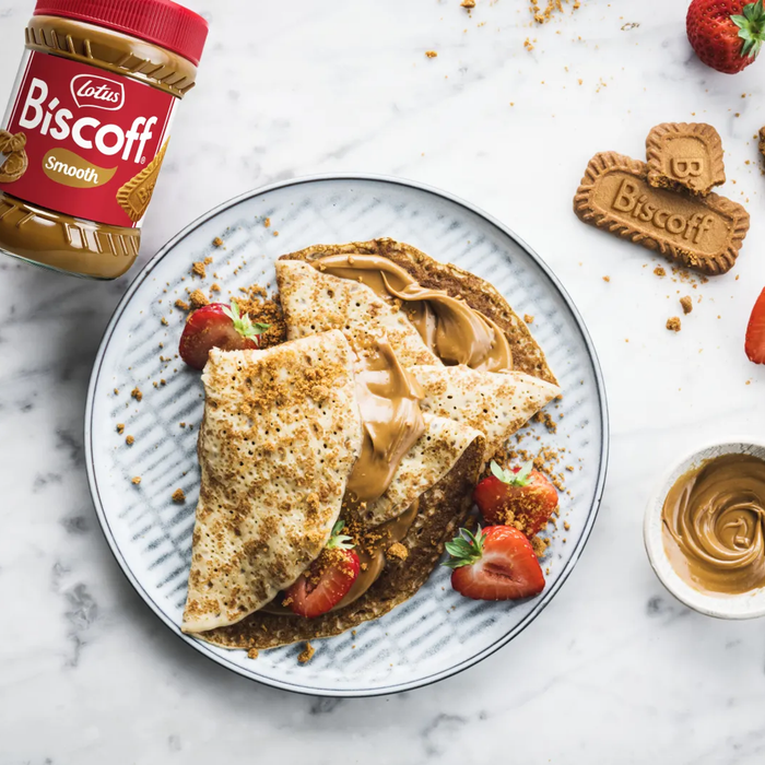 Crepes with Biscoff spread and strawberries