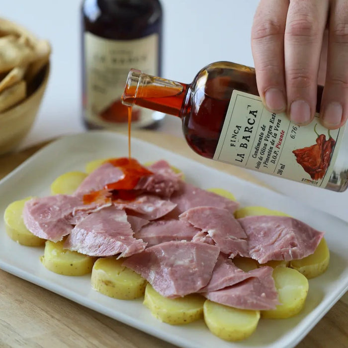 Finca La Barca Paprika Hot Smoked Flavor Extra Virgin Olive Oil, Spain - 200ML